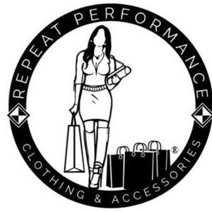 Item #011 - MEDIUM (Any 3 Dress Bundle $35) [Posh Show @ 8:30 pm EST TONIGHT